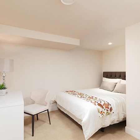 Cozy 3Bdr Suite Near Queen Elizabeth Park แวนคูเวอร์ ภายนอก รูปภาพ